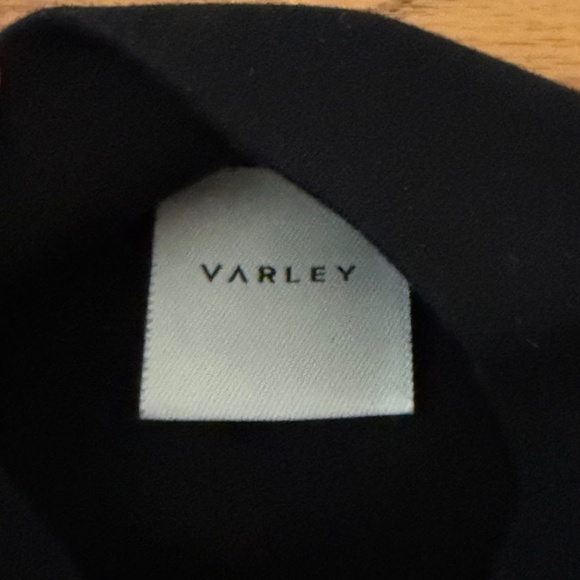 VARLEY DoubleSoft Betsy Sweatshirt Cowlneck in Black (Size XS) - Picture 7 of 11